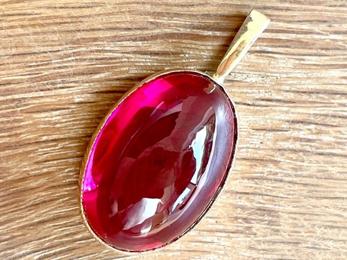 Anhänger mit rotem - anhÄnger,